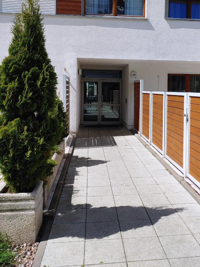 Swinoujscie Platan Patio 6 - Berry Apartments Luaran gambar