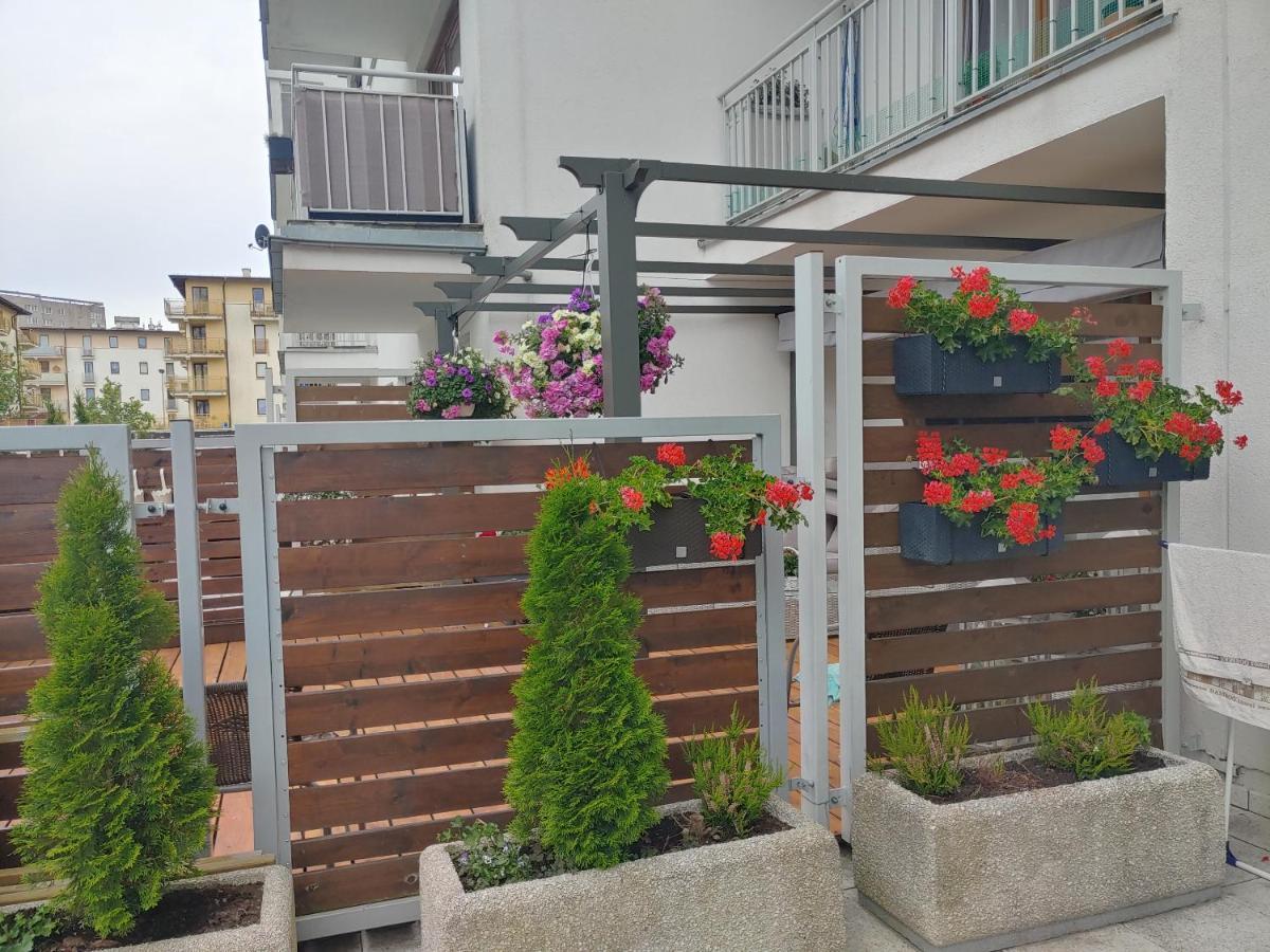Swinoujscie Platan Patio 6 - Berry Apartments Luaran gambar