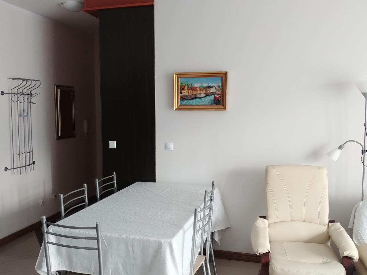 Swinoujscie Platan Patio 6 - Berry Apartments Luaran gambar