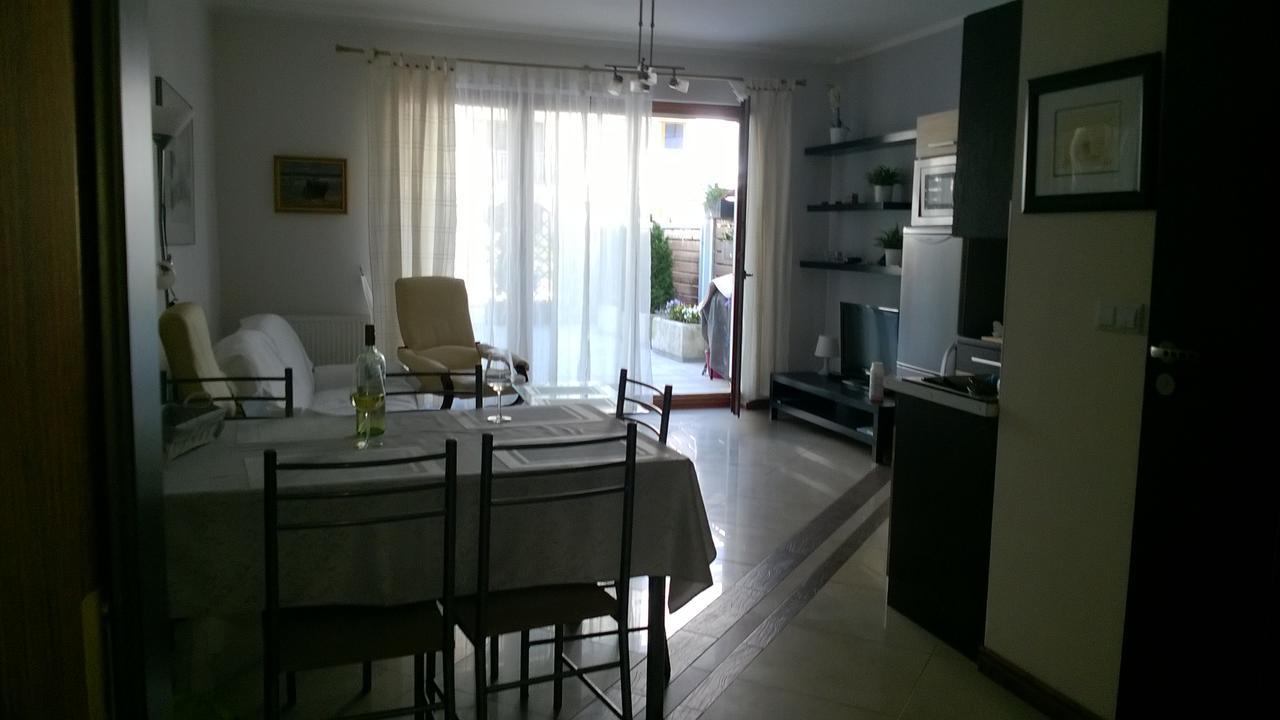 Swinoujscie Platan Patio 6 - Berry Apartments Luaran gambar