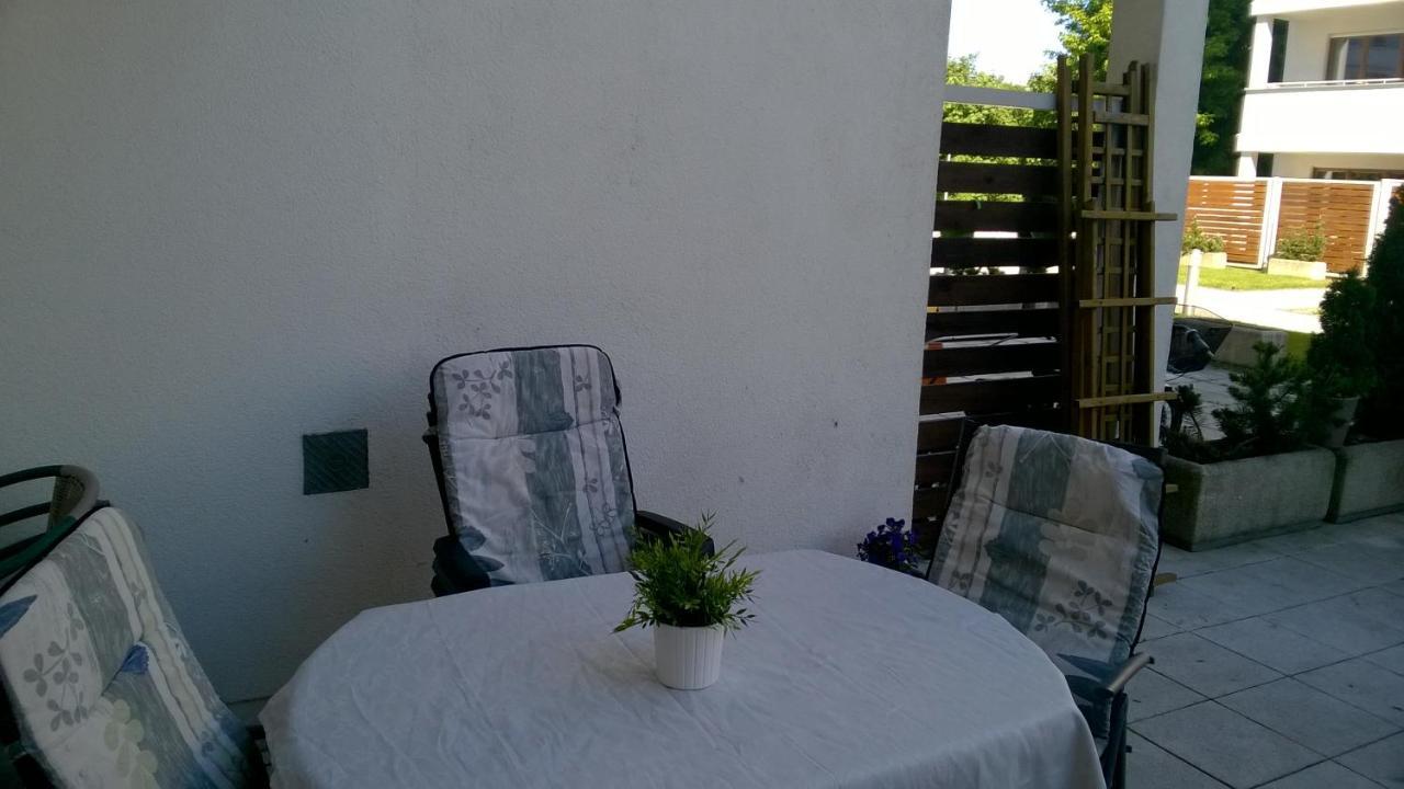 Swinoujscie Platan Patio 6 - Berry Apartments Luaran gambar